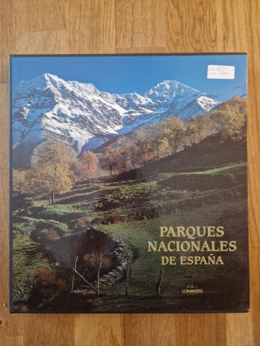 Portada del libro de Parques Nacionales de España