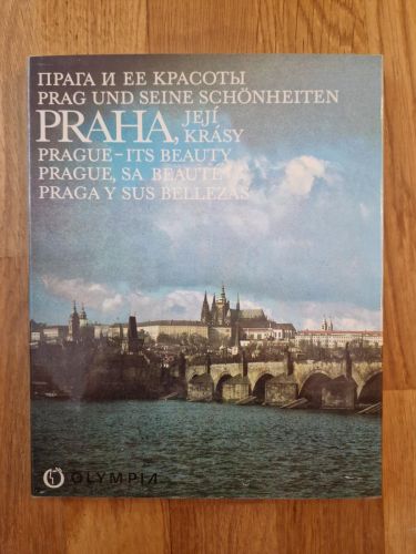 Portada del libro de PRAHA, Její Krásy, Praga y sus bellezas