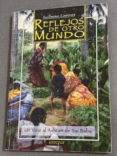 Portada del libro de Reflejos de otro mundo. Un viaje al ashram de Sai Baba