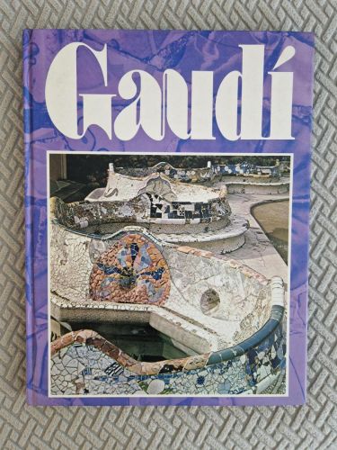Portada del libro de Gaudí. Arquitectura del futur
