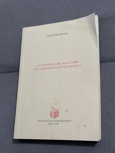Portada del libro de La toponimia del Baix Camp