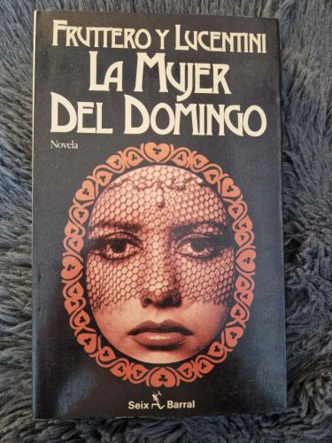 Portada del libro de La mujer del domingo