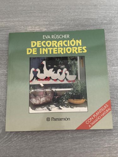 Portada del libro de Decoraciones de interiores