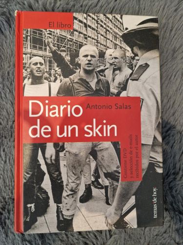 Portada del libro de DIARIO DE UN SKIN -LIBRO + DOCUMENTAL (DVD)