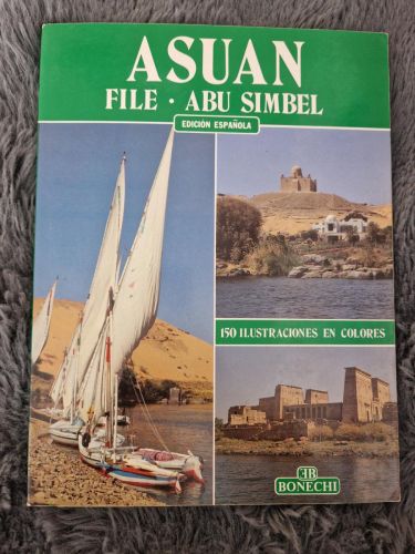 Portada del libro de Asuan. File, Abu Simbel