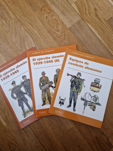 Portada del libro de 3 títulos de Carros de Combate: El ejército alemán 1939-1945 I / El ejército alemán 1939-1945 II / Equipos...