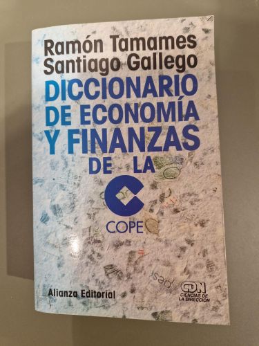 Portada del libro de Diccionario de economía y finanzas de la COPE
