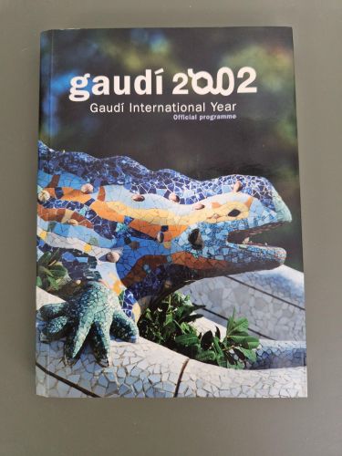 Portada del libro de Gaudí 2002. Gaudí International Year. Official programme