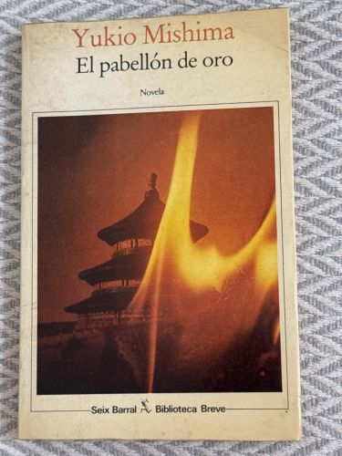 Portada del libro de El pabellón de oro