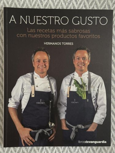 Portada del libro de A nuestro gusto. Las recetas más sabrosas con nuestros productos favoritos