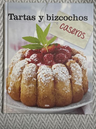 Portada del libro de Tartas y bizcochos caseros