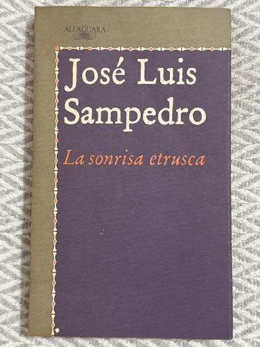 Portada del libro de La sonrisa etrusca