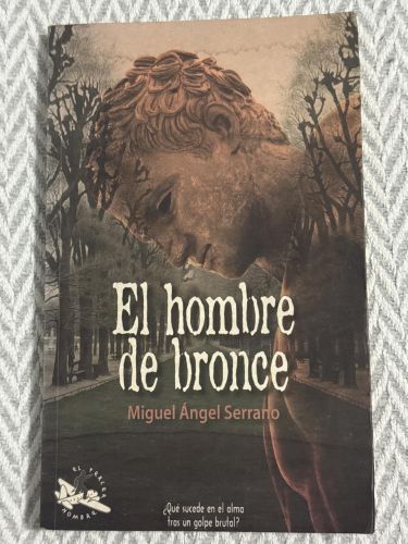 Portada del libro de El hombre de bronce