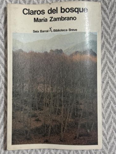 Portada del libro de Claros del bosque. Primera edición
