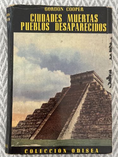 Portada del libro de Ciudades muertas. Pueblos desaparecidos