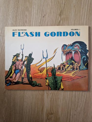 Portada del libro de Flash Gordon. Volumen I