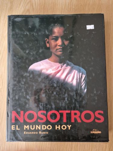 Portada del libro de Nosotros, el mundo hoy