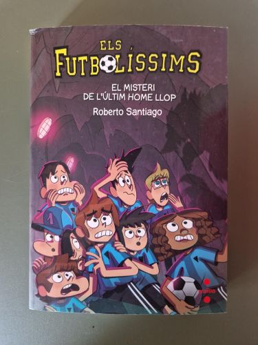 Portada del libro de Els Futbolíssims 16: El misteri de l'últim home llop