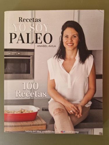 Portada del libro de Recetas Yo soy Paleo: 100 Recetas paleo fáciles, ricas y sanas