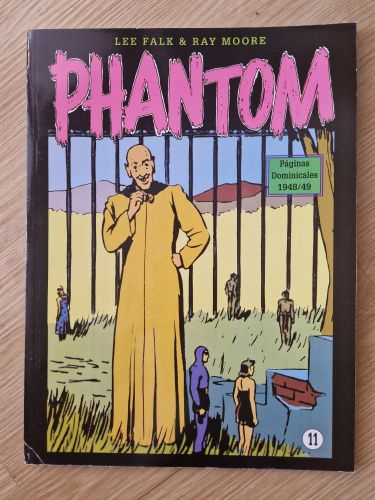 Portada del libro de Phantom.  El hombre enmascarado. Dominical 11. Páginas dominicales 1948/49