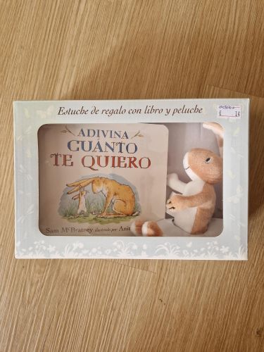 Portada del libro de Adivina cuánto te quiero con peluche