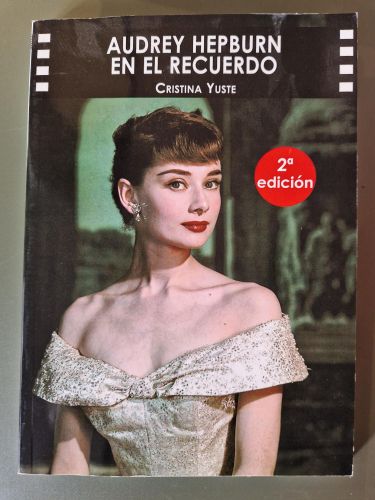 Portada del libro de Audrey Hepburn en el recuerdo