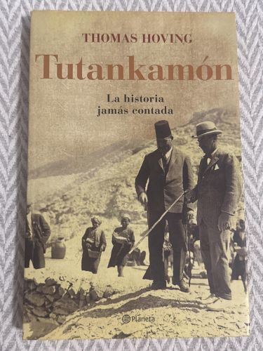 Portada del libro de Tutankamón. La historia jamás contada
