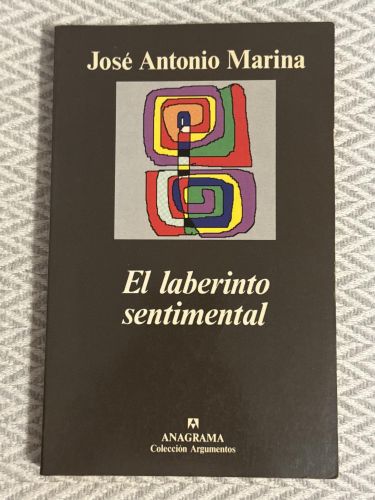 Portada del libro de El laberinto sentimental