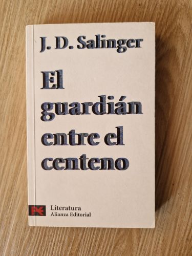 Portada del libro de El guardián entre el centeno