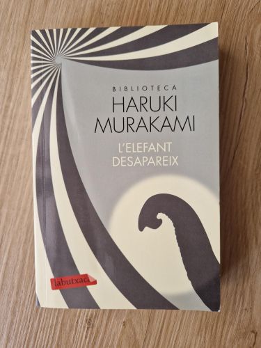 Portada del libro de L'elefant desapareix