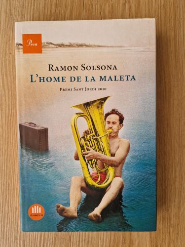 Portada del libro de L'home de la maleta