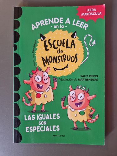 Aprender a leer en la Escuela de Monstruos 3 - Las iguales son especiales. Letra mayúscula