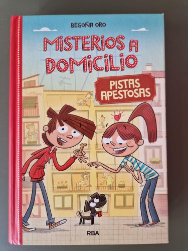 Portada del libro de Misterios a domicilio 1 - Pistas apestosas