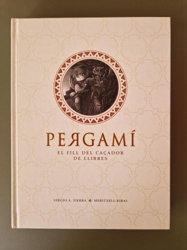 Portada del libro de Pergamí. El fill del caçador de llibres