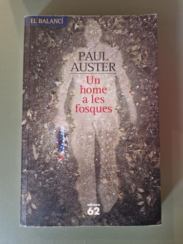 Portada del libro de Un home a les fosques
