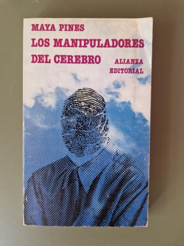 Portada del libro de Los manipuladores del cerebro