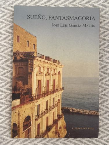 Portada del libro de Sueño, fantasmagoría. Ensayo de ficción