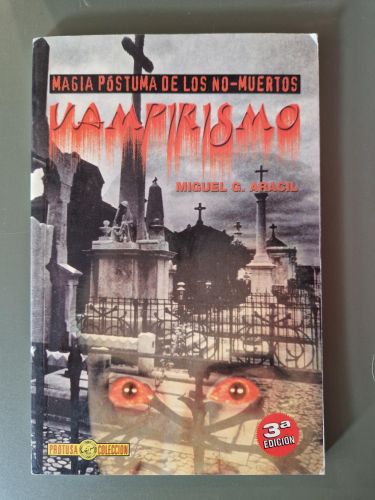 Portada del libro de Vampirismo. Magia póstuma de los no-muertos
