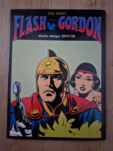 Portada del libro de Flash Gordon. Daily strips 1977/78. Collana New Comics Now 242