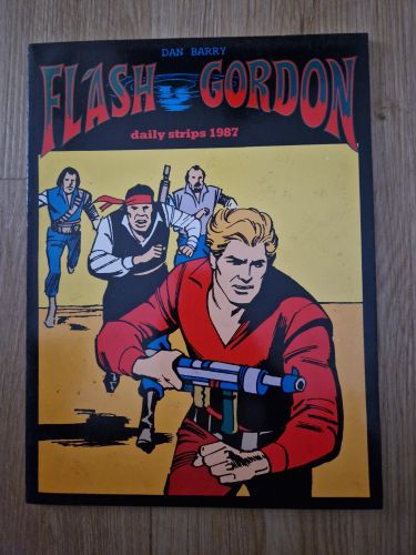 Portada del libro de Flash Gordon. Daily strips 1987. Collana New Comics Now 202