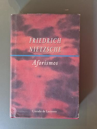 Portada del libro de Aforismos (Nietzsche)